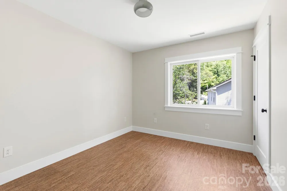 11 Fireside Drive Asheville, NC 28806