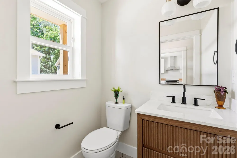 11 Fireside Drive Asheville, NC 28806