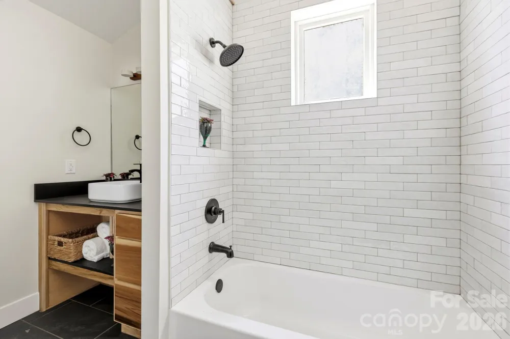 11 Fireside Drive Asheville, NC 28806