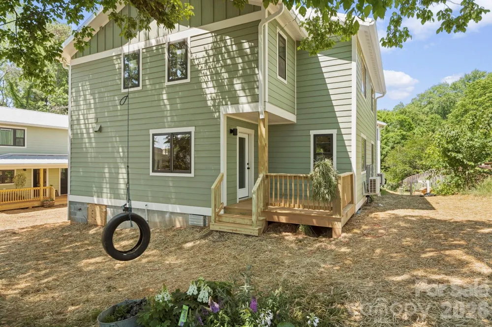 11 Fireside Drive Asheville, NC 28806