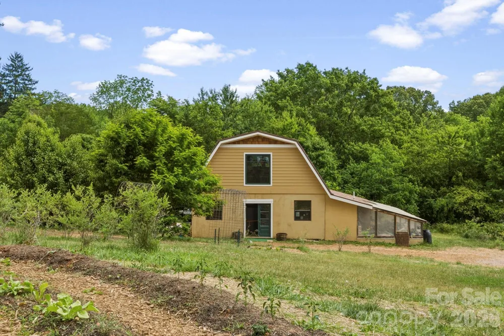 11 Fireside Drive Asheville, NC 28806