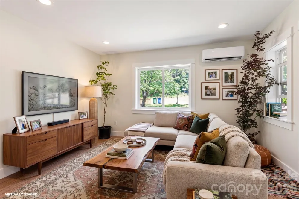 11 Fireside Drive Asheville, NC 28806