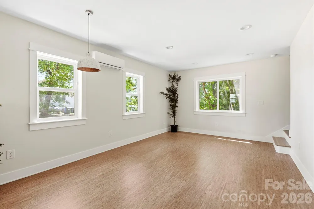 21 Fireside Drive Asheville, NC 28806