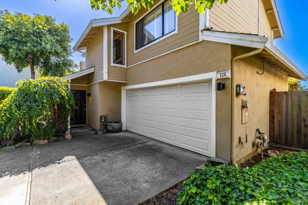 528 Laurel Court Benicia, CA 94510