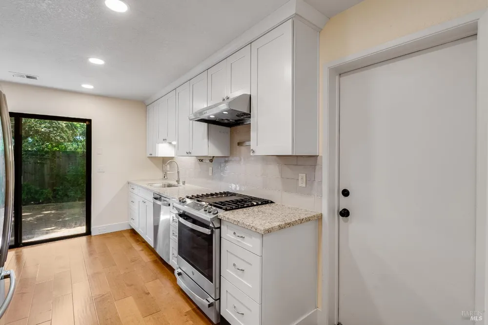 528 Laurel Court Benicia, CA 94510