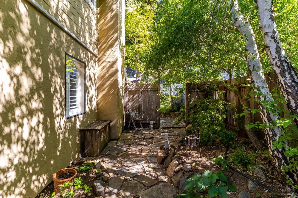 528 Laurel Court Benicia, CA 94510