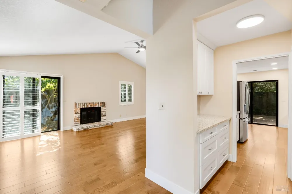 528 Laurel Court Benicia, CA 94510
