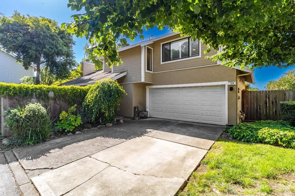528 Laurel Court Benicia, CA 94510