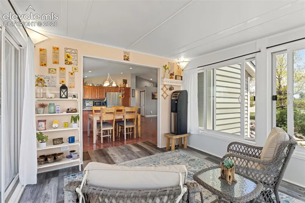 8191 Sun Country Drive Elizabeth, CO 80107