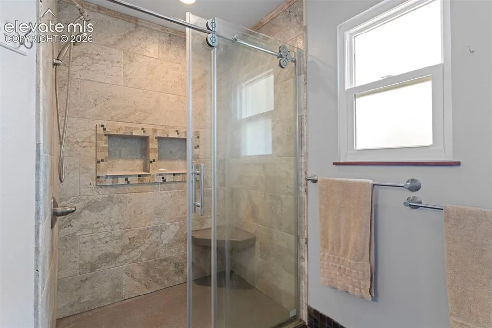 8191 Sun Country Drive Elizabeth, CO 80107