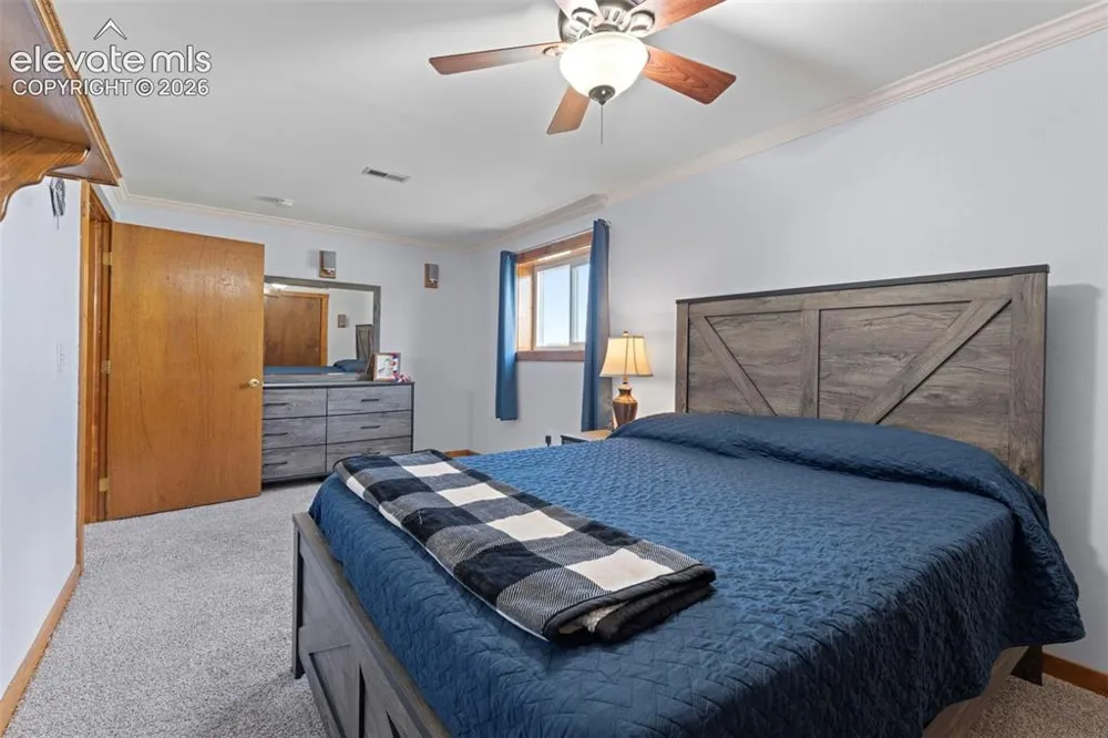 8191 Sun Country Drive Elizabeth, CO 80107