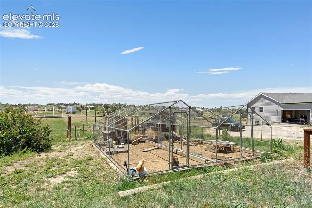 8191 Sun Country Drive Elizabeth, CO 80107