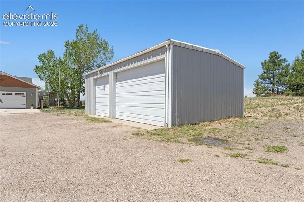 8191 Sun Country Drive Elizabeth, CO 80107