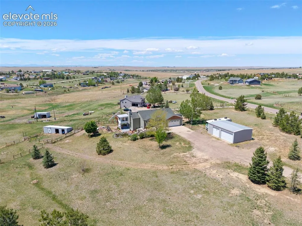8191 Sun Country Drive Elizabeth, CO 80107