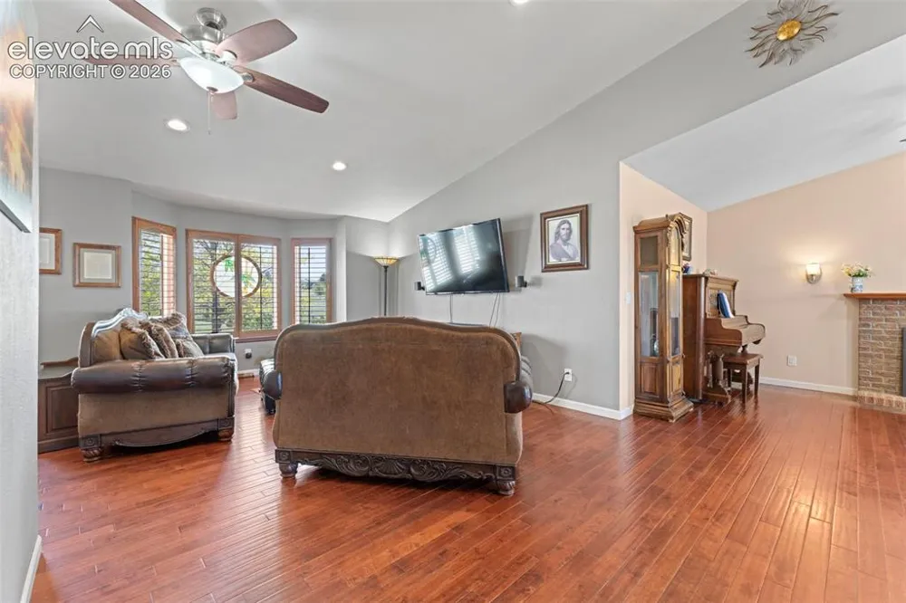 8191 Sun Country Drive Elizabeth, CO 80107