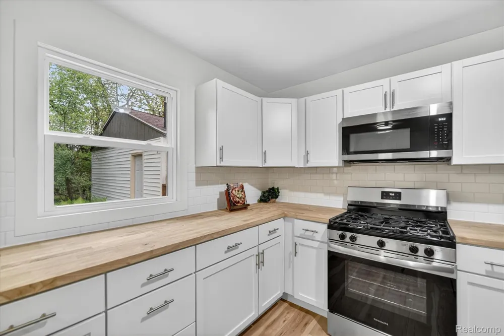 1609 Gilcrest Avenue East Lansing City, MI 48823