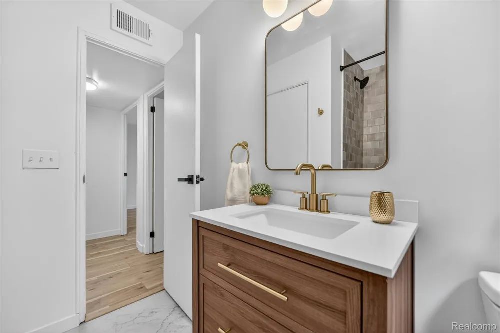 1609 Gilcrest Avenue East Lansing City, MI 48823