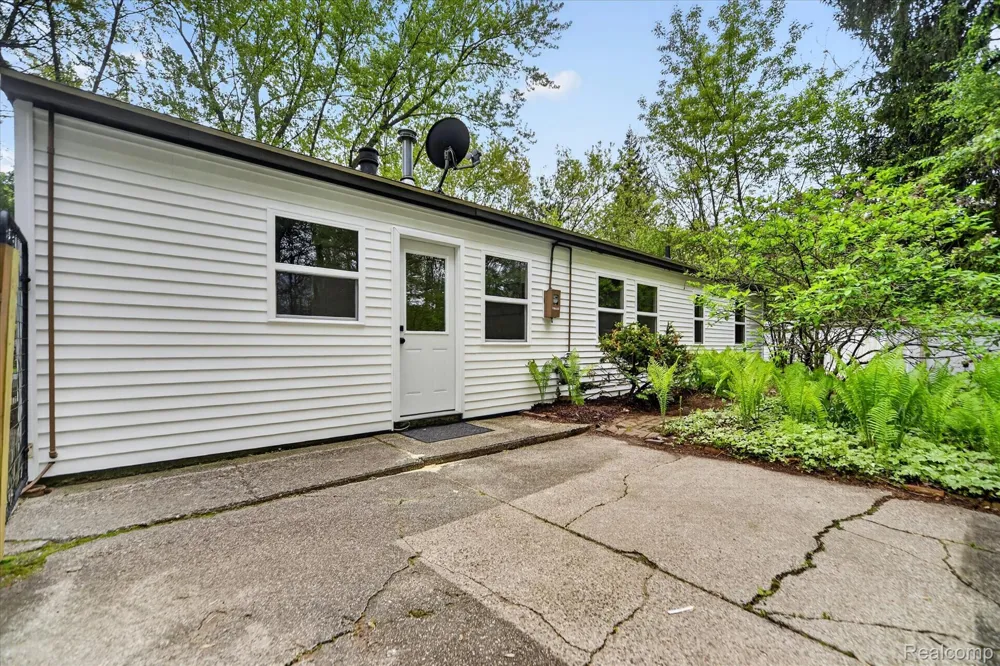 1609 Gilcrest Avenue East Lansing City, MI 48823