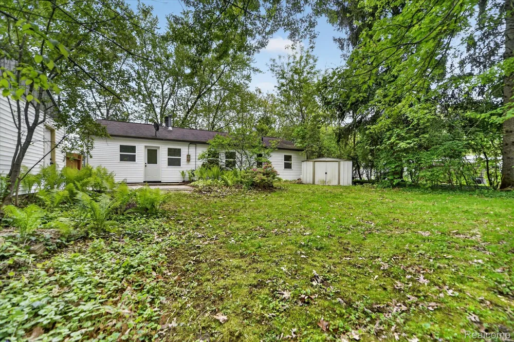 1609 Gilcrest Avenue East Lansing City, MI 48823