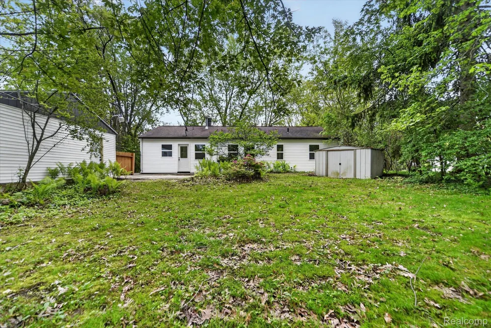 1609 Gilcrest Avenue East Lansing City, MI 48823