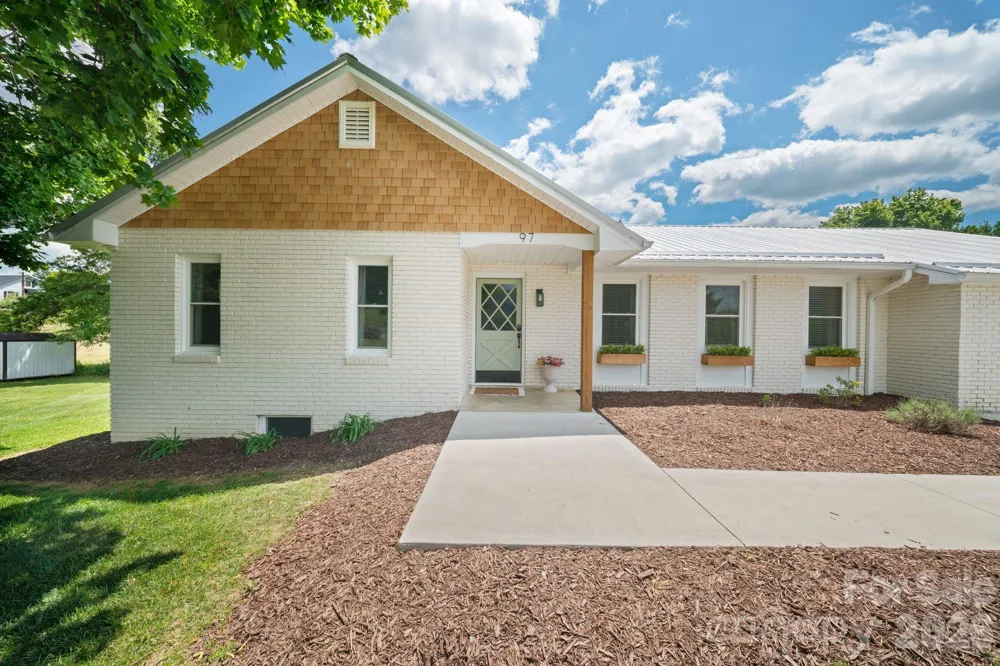 97 Paul Holland Road Canton, NC 28716