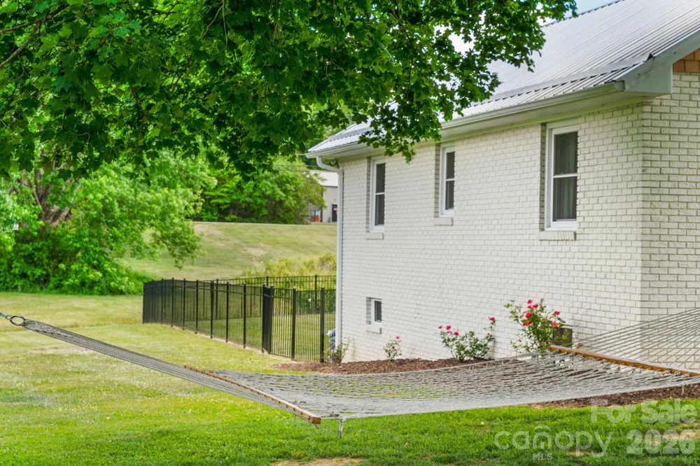 97 Paul Holland Road Canton, NC 28716