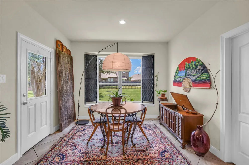 401 Bentwood Way Clute, TX 77531