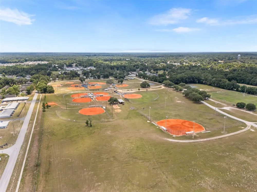 10161 SE 67TH TERRACE Belleview, FL 34420