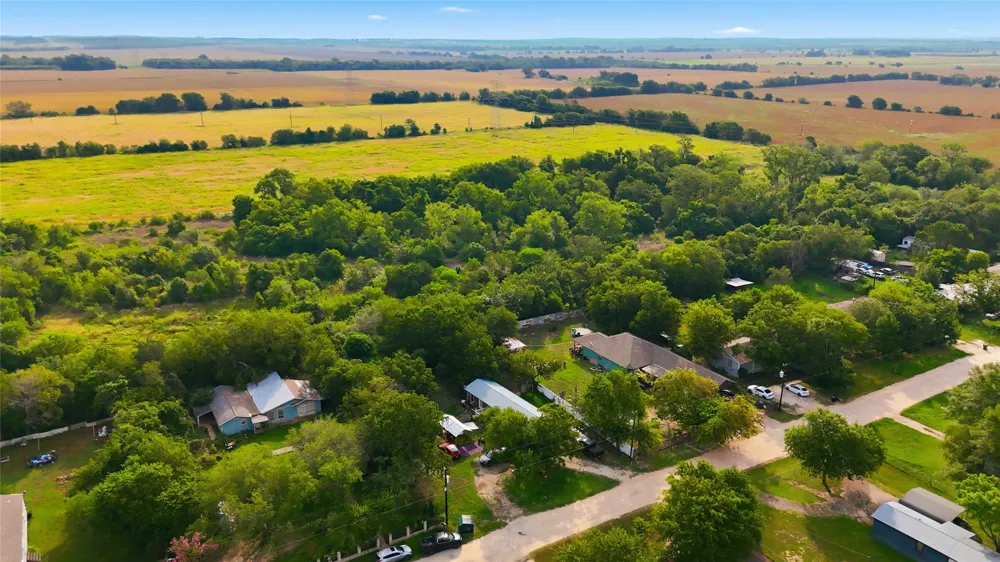 43 Skycrest Drive Martindale, TX 78655
