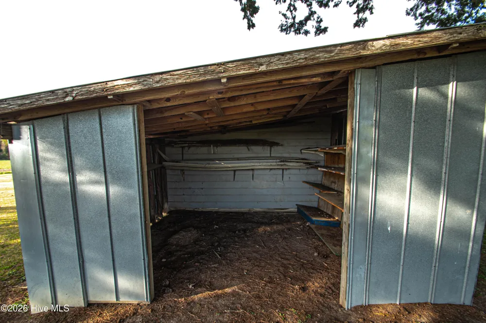 8564 S Nc 41 Highway Wallace, NC 28466