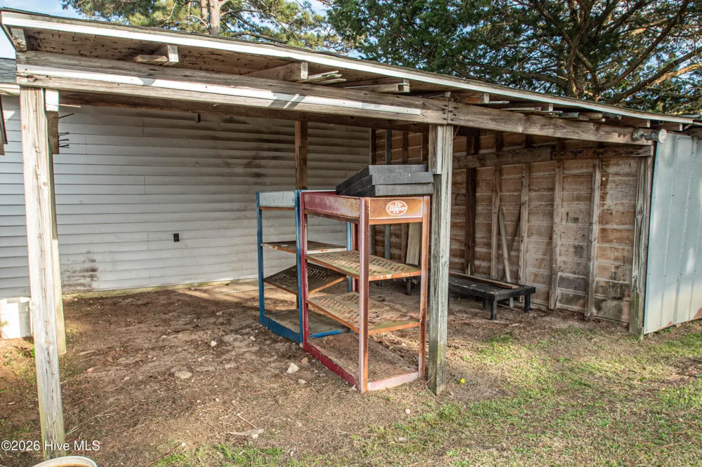8564 S Nc 41 Highway Wallace, NC 28466