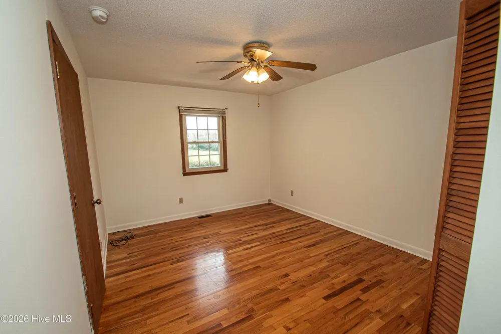 8564 S Nc 41 Highway Wallace, NC 28466