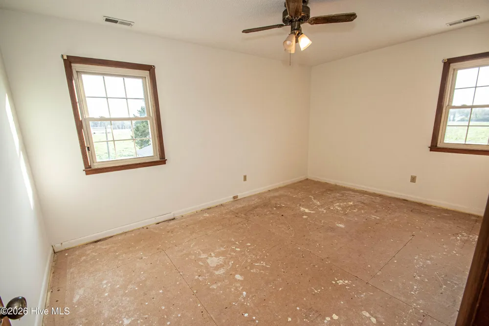 8564 S Nc 41 Highway Wallace, NC 28466
