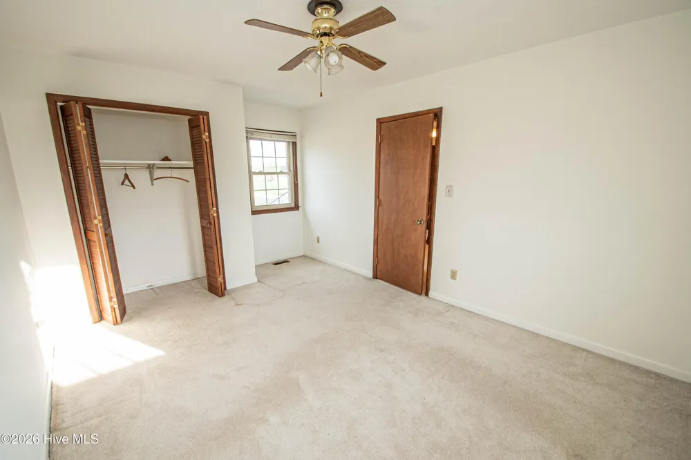 8564 S Nc 41 Highway Wallace, NC 28466