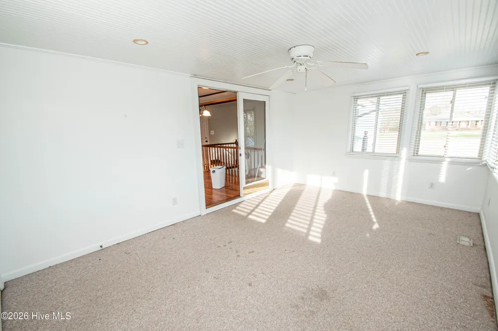 8564 S Nc 41 Highway Wallace, NC 28466