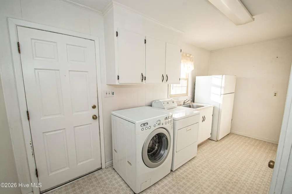 8564 S Nc 41 Highway Wallace, NC 28466