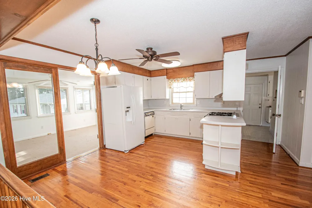 8564 S Nc 41 Highway Wallace, NC 28466
