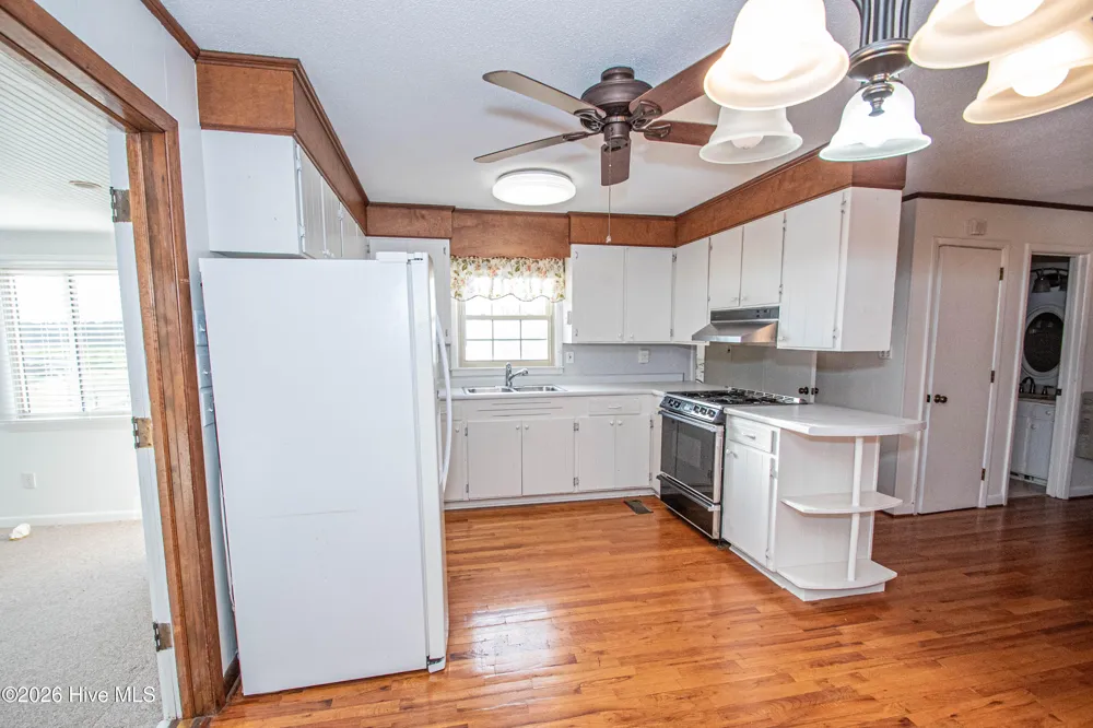 8564 S Nc 41 Highway Wallace, NC 28466