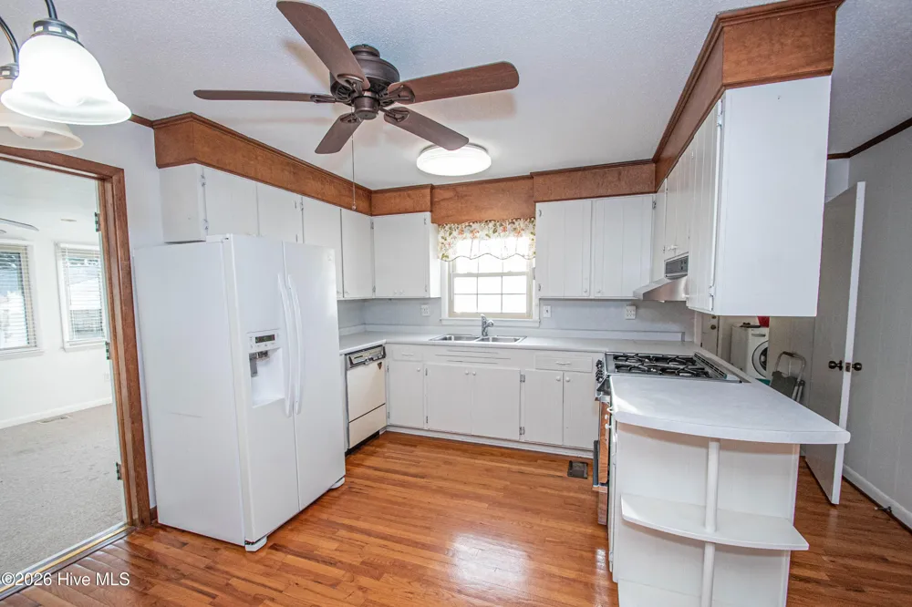 8564 S Nc 41 Highway Wallace, NC 28466