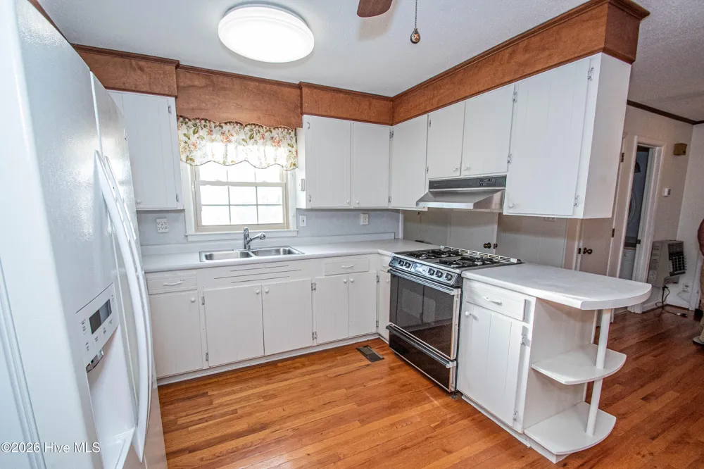 8564 S Nc 41 Highway Wallace, NC 28466