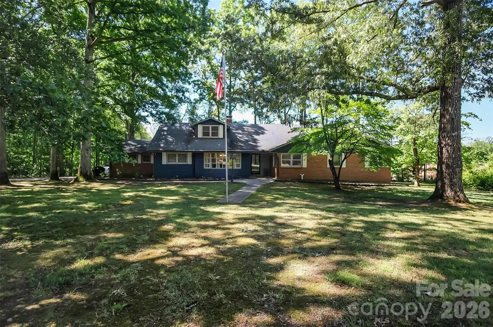 808 Old Mt Holly Road Stanley, NC 28164