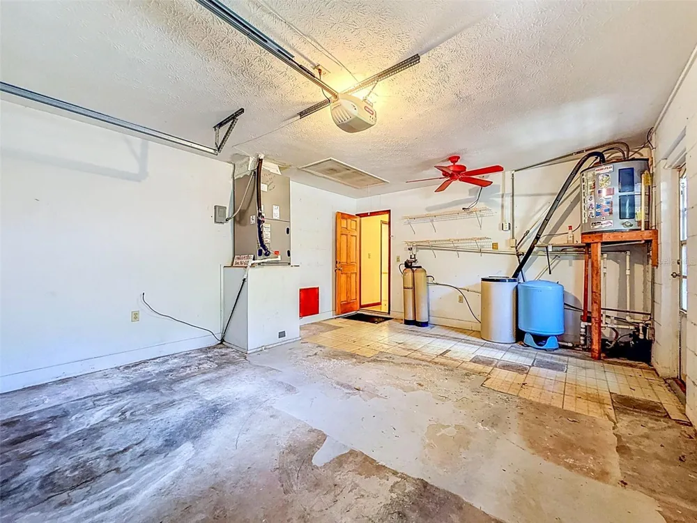 18202 OAKDALE RD Odessa, FL 33556