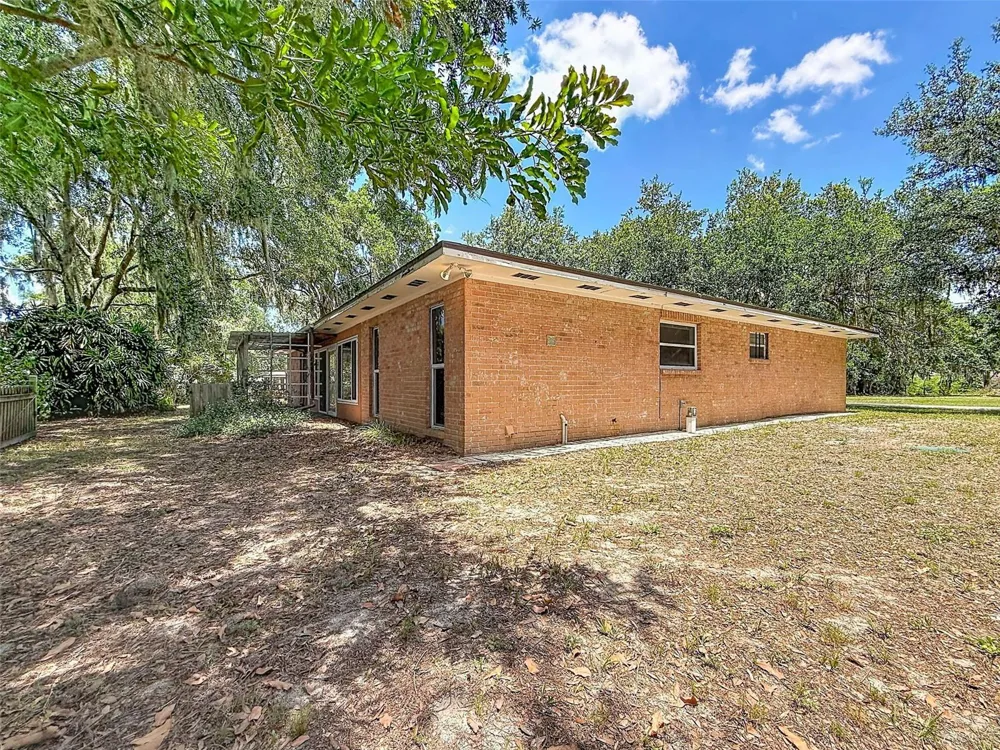 18202 OAKDALE RD Odessa, FL 33556