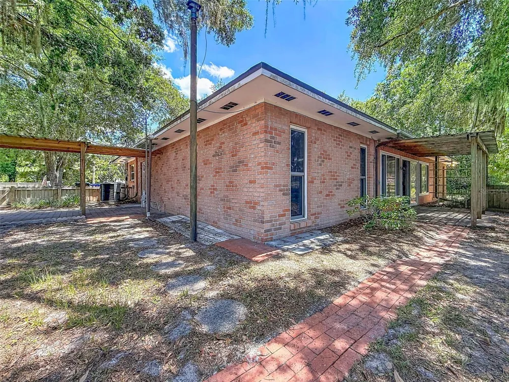 18202 OAKDALE RD Odessa, FL 33556