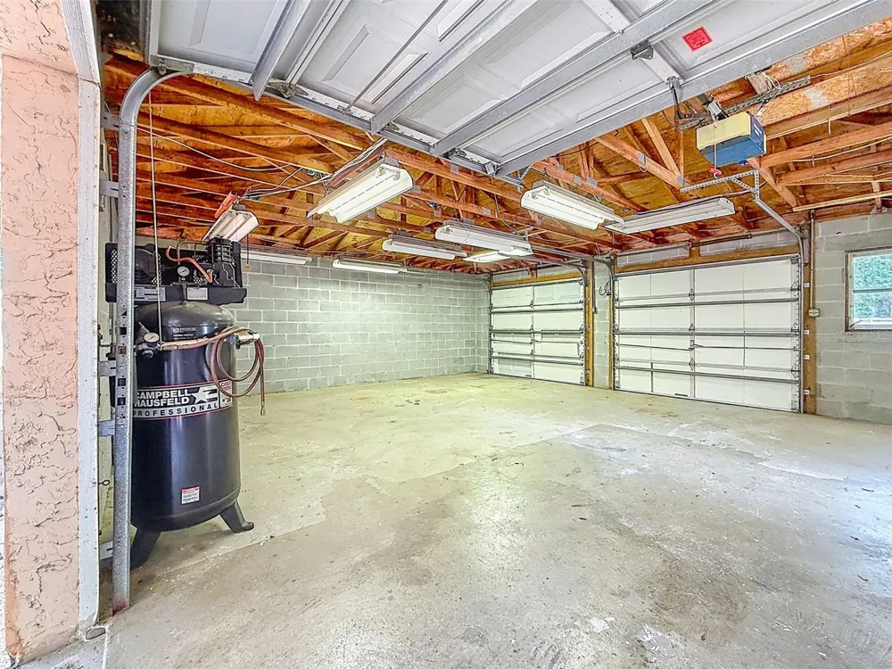 18202 OAKDALE RD Odessa, FL 33556