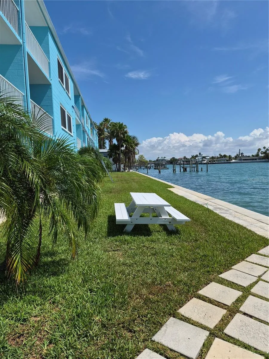 1505 PASS A GRILLE WAY #17 St Pete Beach, FL 33706