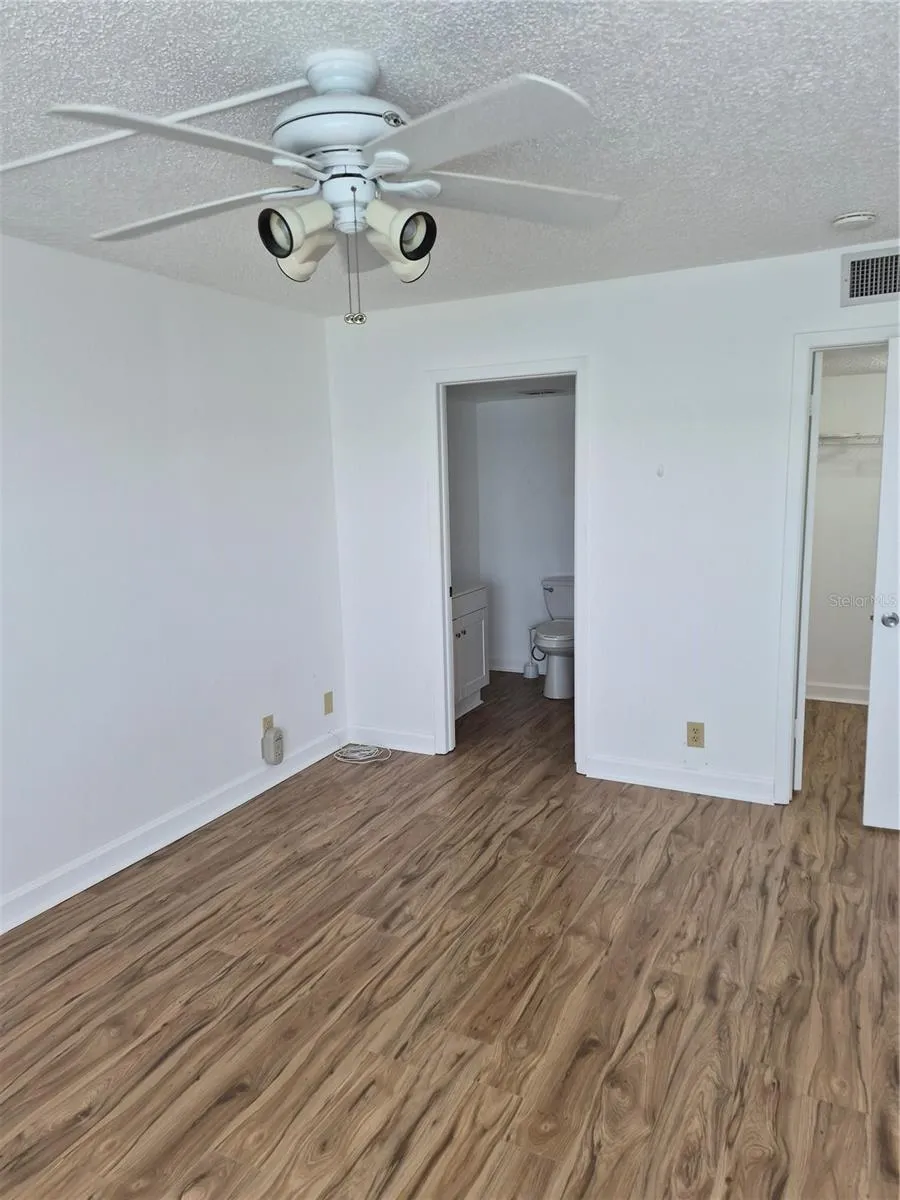 1505 PASS A GRILLE WAY #17 St Pete Beach, FL 33706