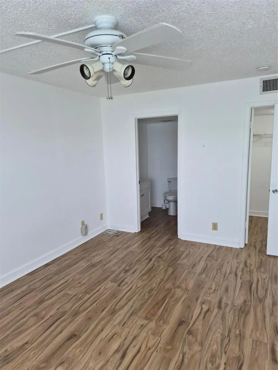 1505 PASS A GRILLE WAY #17 St Pete Beach, FL 33706
