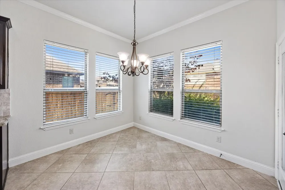 134 Pinewood Avenue Red Oak, TX 75154