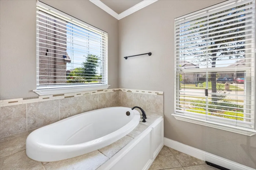 134 Pinewood Avenue Red Oak, TX 75154